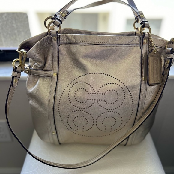 Beautiful Coach bag - Picture 1 of 7